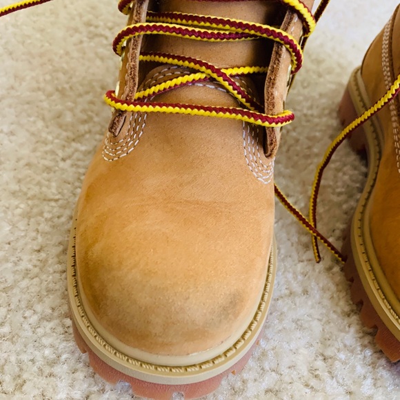 Timberlands - Picture 3 of 16